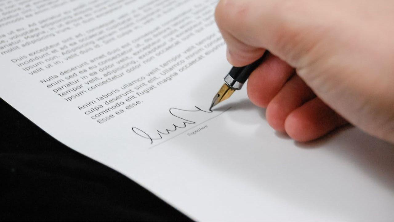 How service businesses minimize legal risks in everyday operations