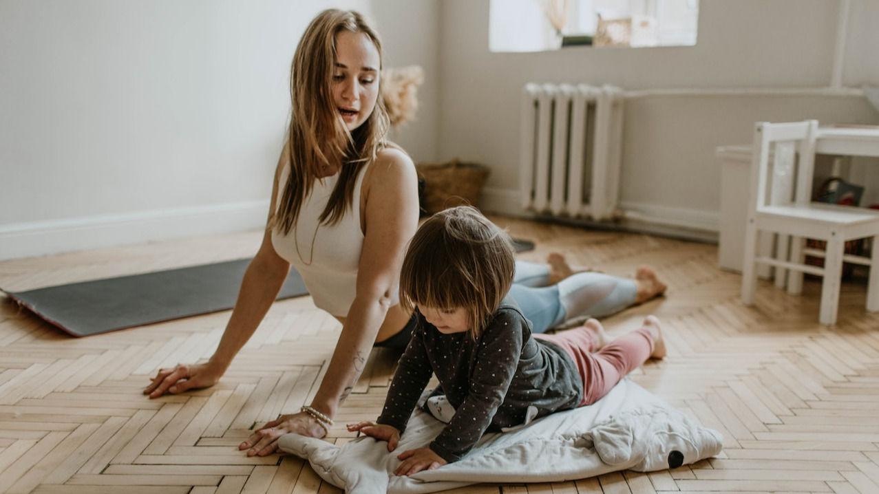 How to use the Family Account feature in Rezerv fitness software?